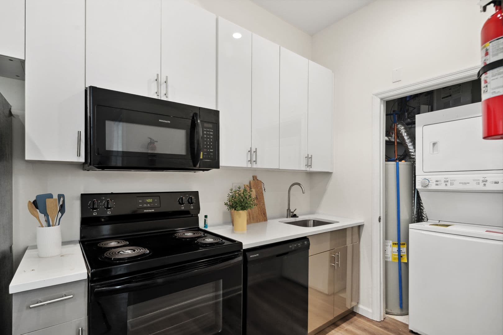 Philadelphia Apartment: 1532 N 16th St