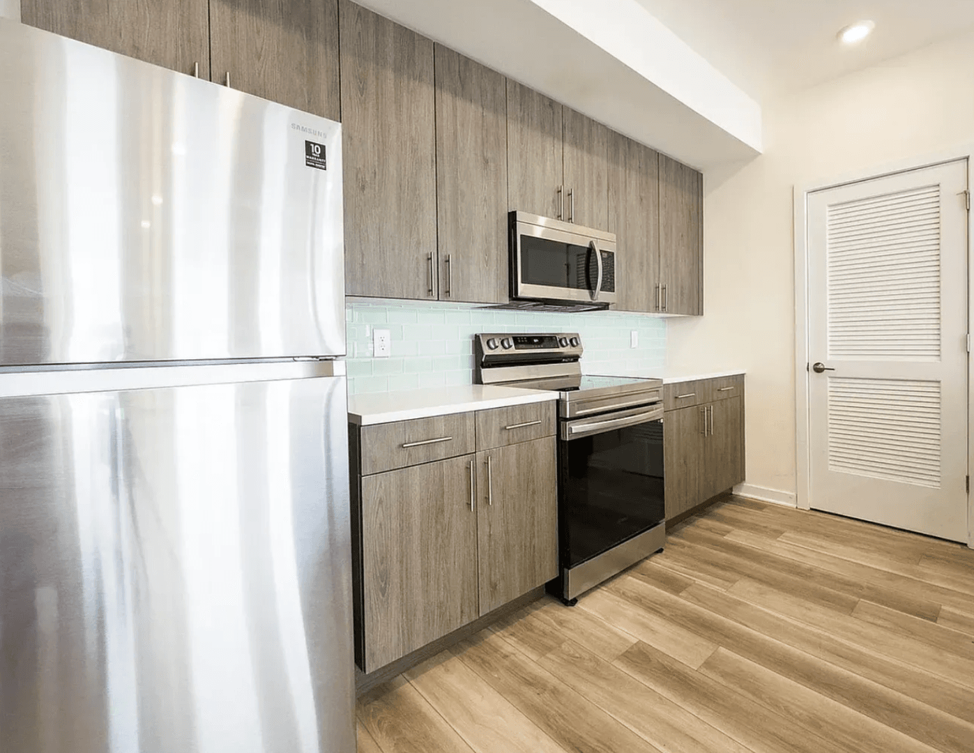 Philadelphia Apartment: 1660 Germantown Ave