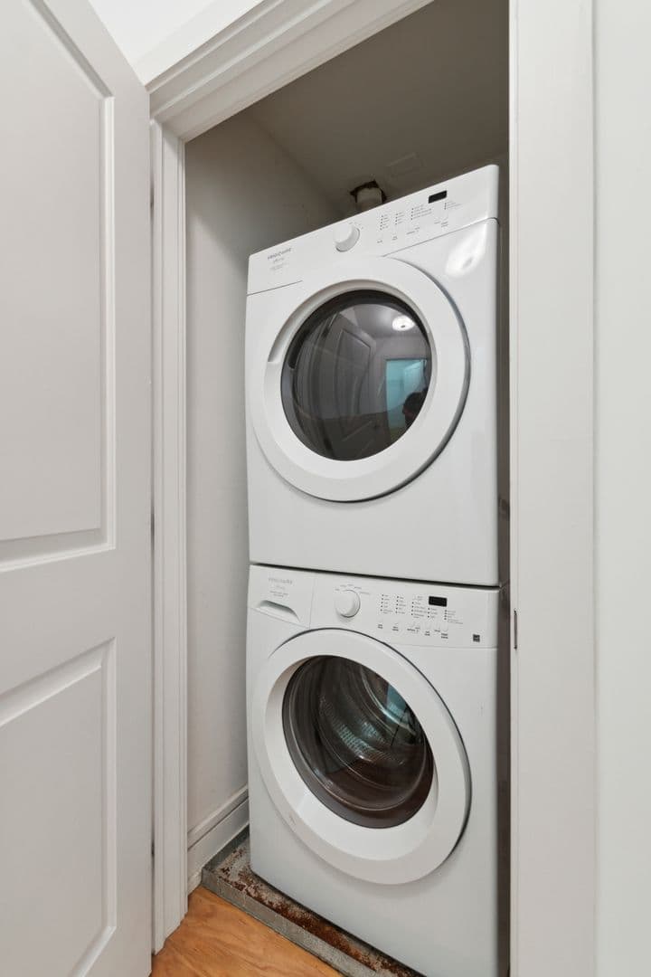 Philadelphia Apartment: 1518 N 15th St