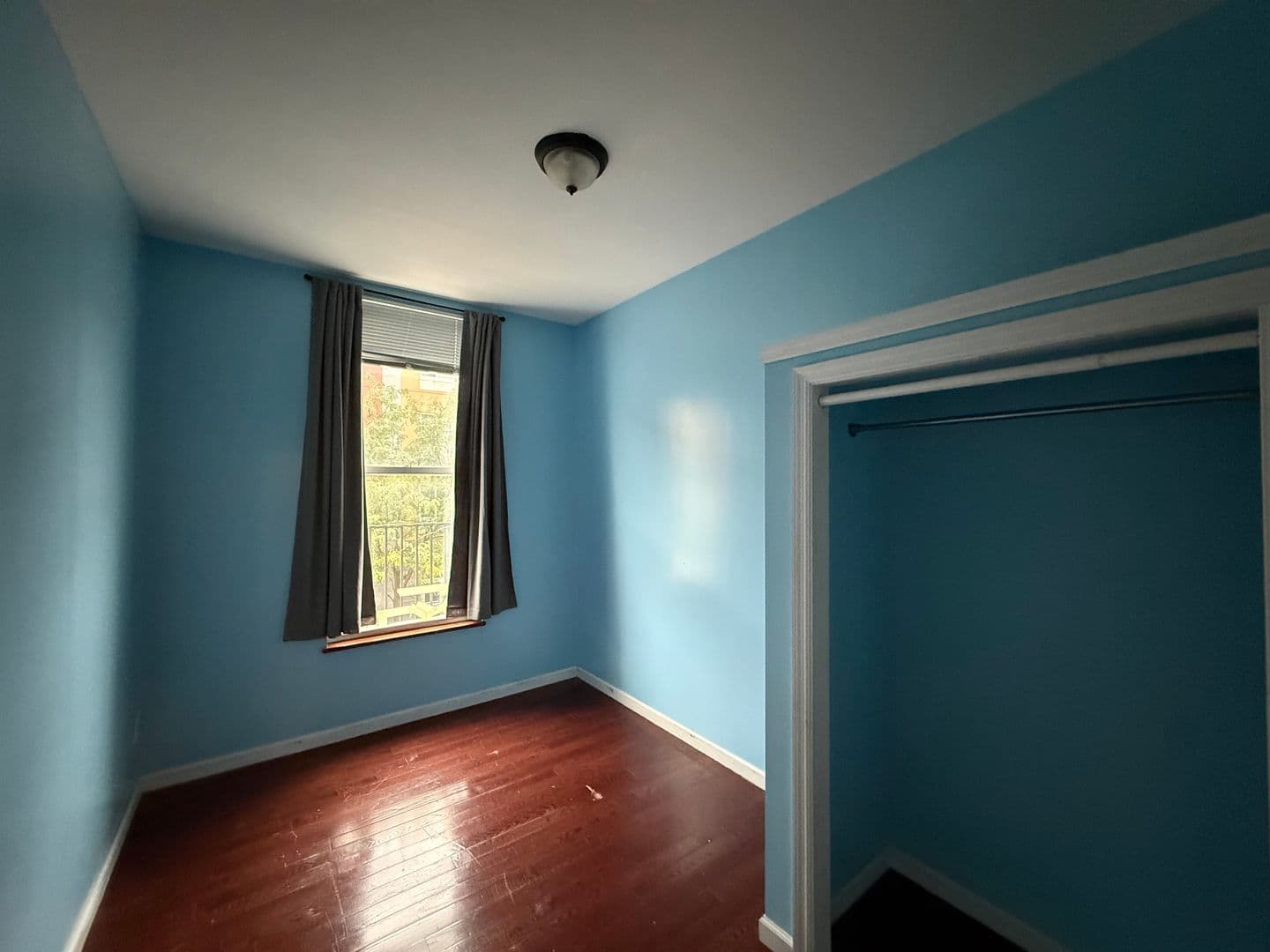 Philadelphia Apartment: 1533 Cecil B Moore Ave