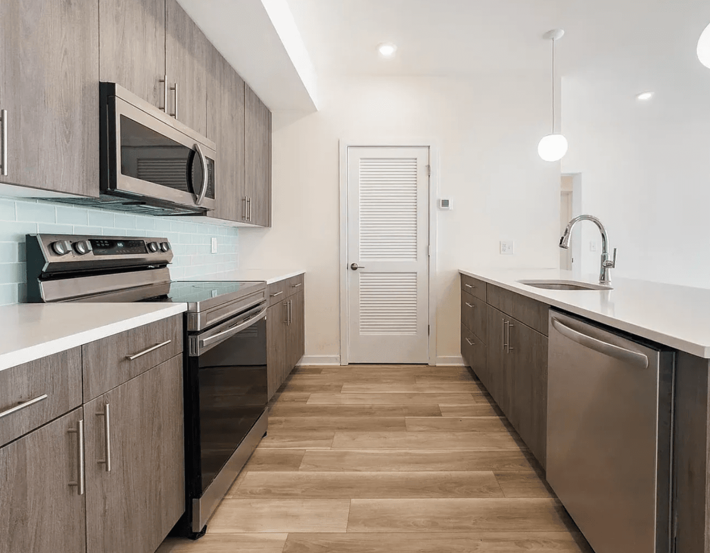 Philadelphia Apartment: 1660 Germantown Ave