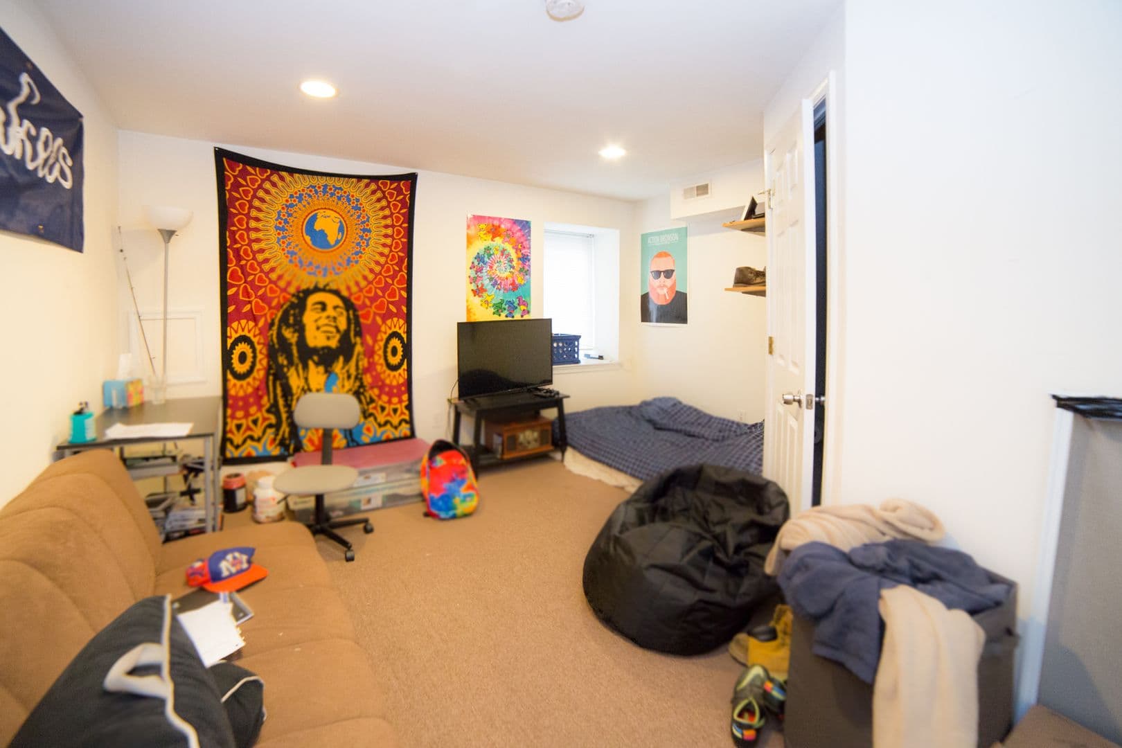 Philadelphia Apartment: 1836 Bouvier St
