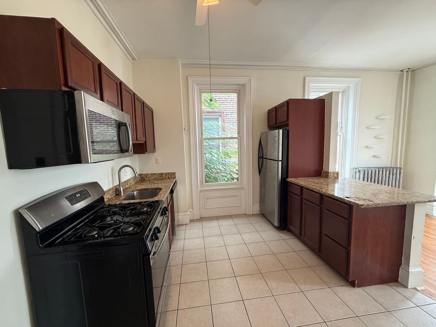 Philadelphia Apartment: 2808 W Girard Ave