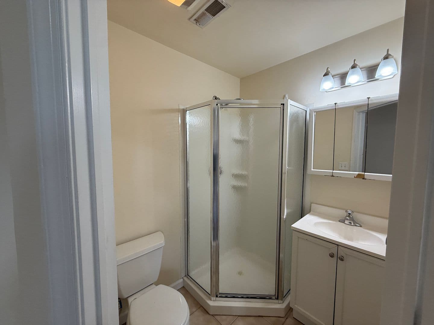 Philadelphia Apartment: 1713 W Berks St