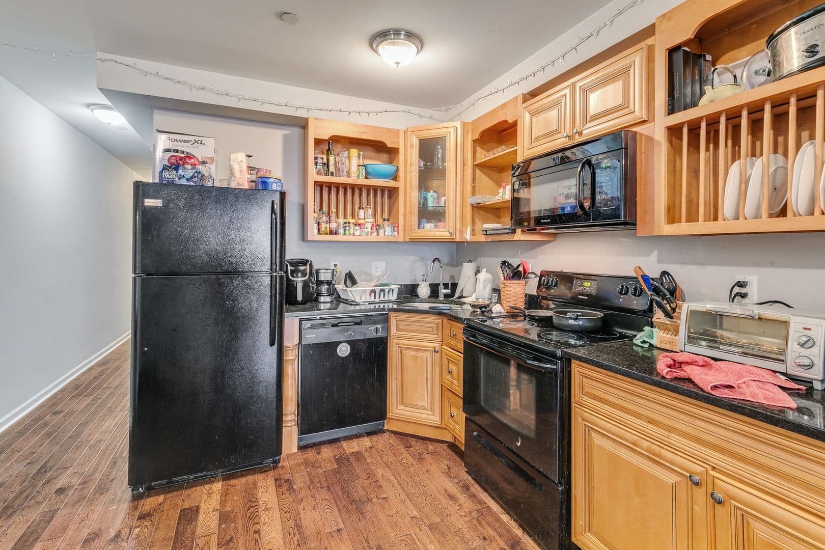 Philadelphia Apartment: 1628 Willington St