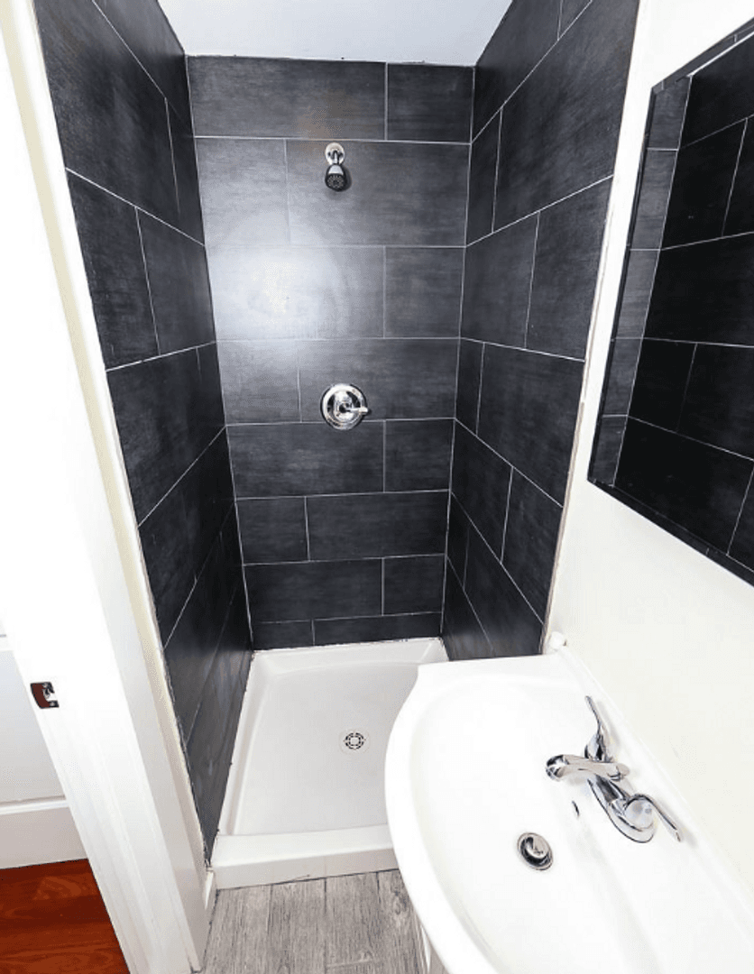 Philadelphia Apartment: 1540-42 N Willington St
