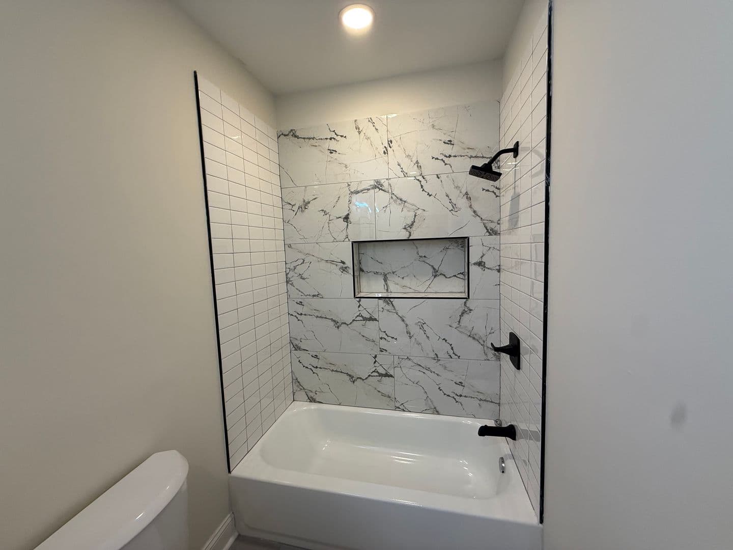 Philadelphia Apartment: 1402 S 54th St