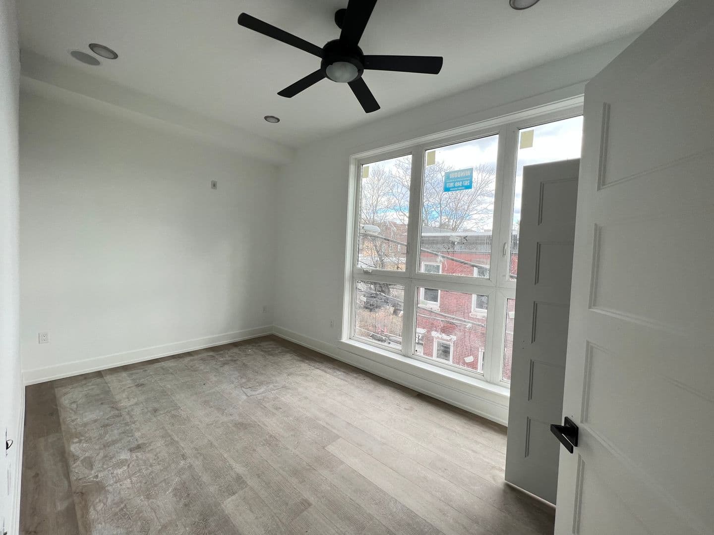 Philadelphia Apartment: 2550 Hope St