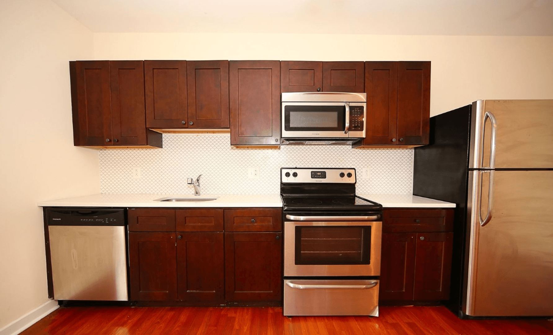 Philadelphia Apartment: 1540-42 N Willington St