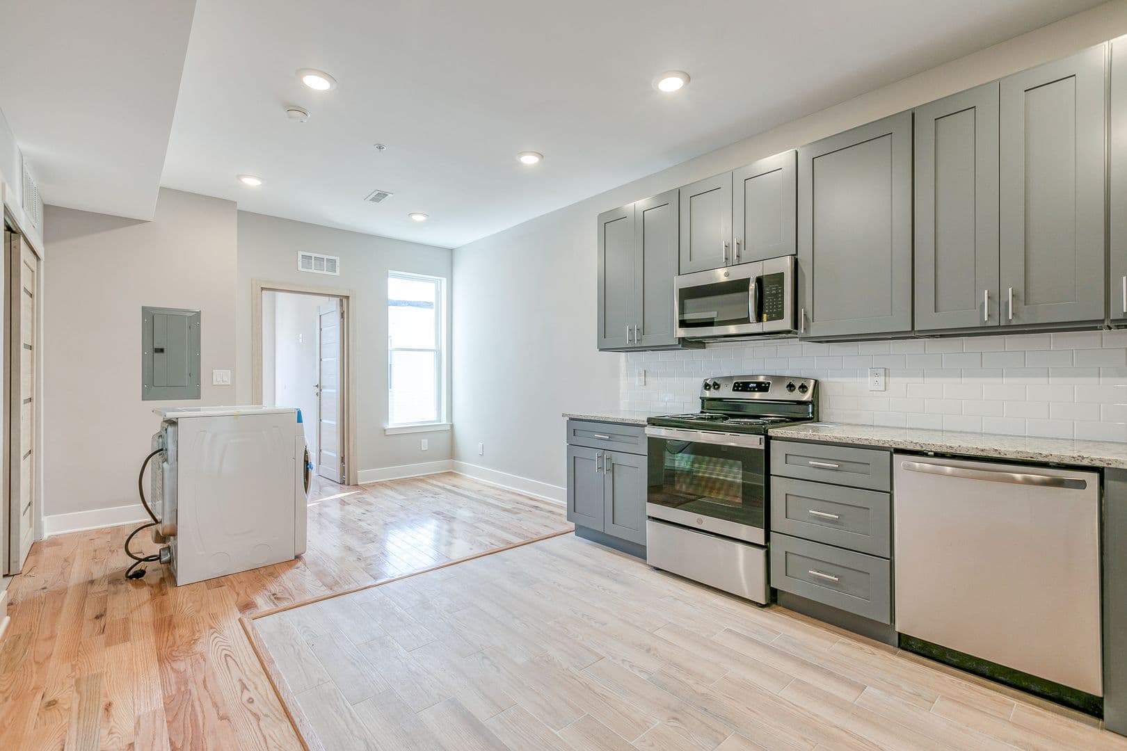 Philadelphia Apartment: 2808 Cecil B Moore