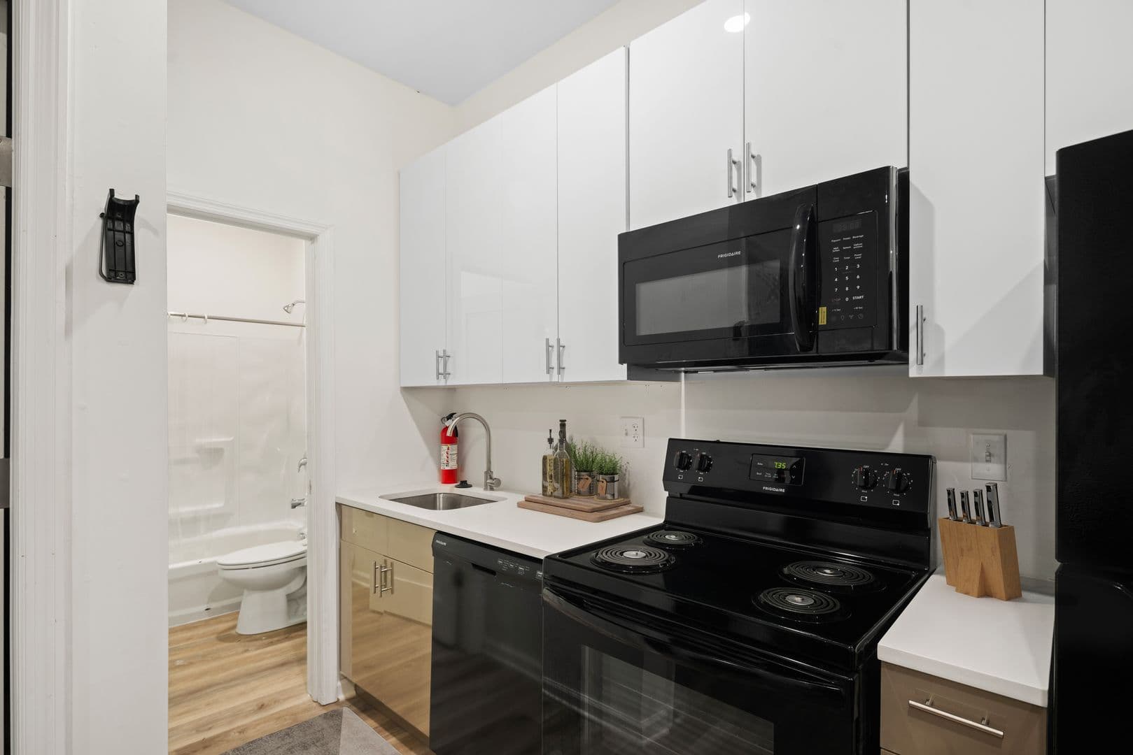 Philadelphia Apartment: 1532 N 16th St