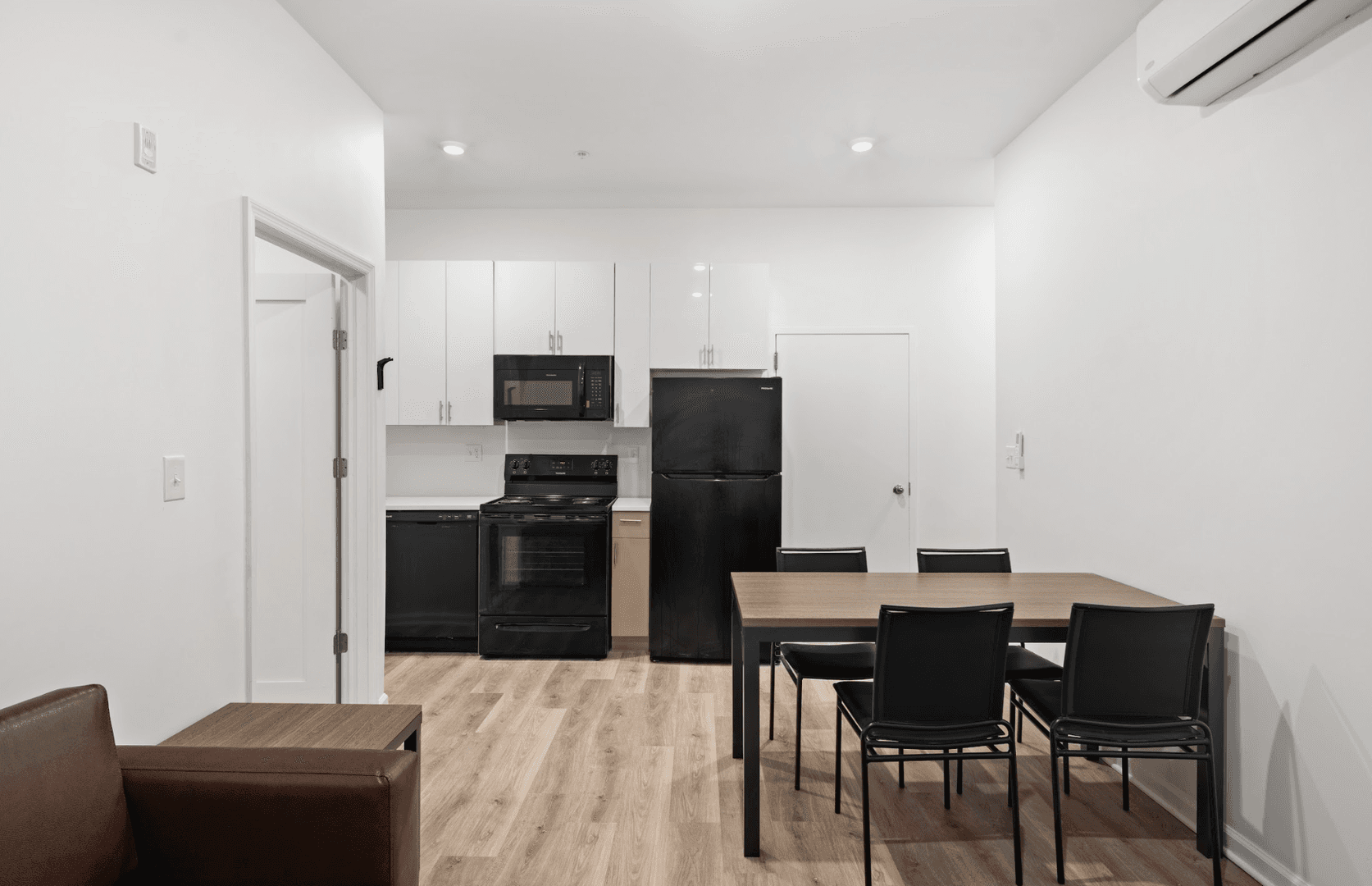 Philadelphia Apartment: 1532 N 16th St