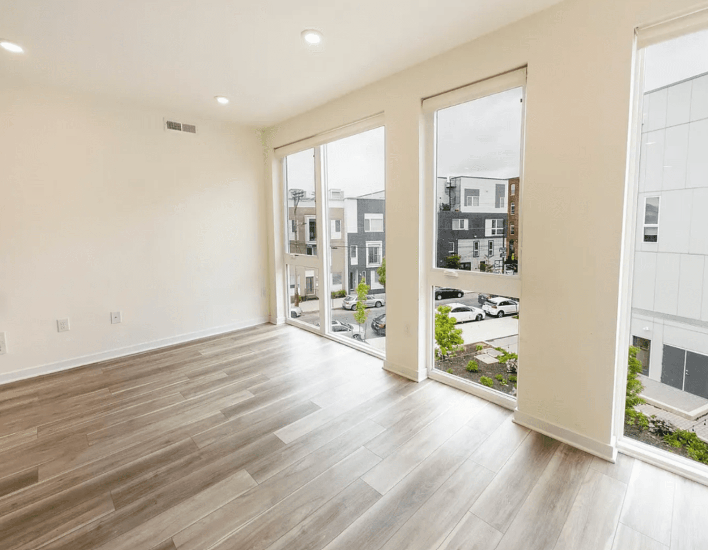 Philadelphia Apartment: 1660 Germantown Ave