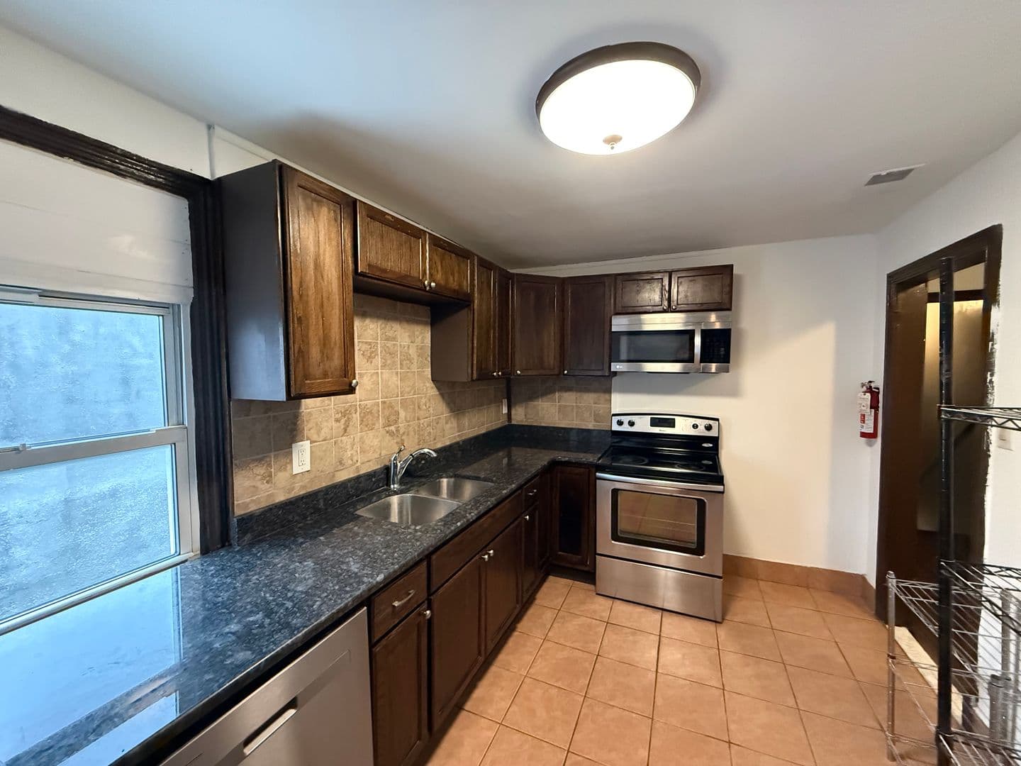 Philadelphia Apartment: 1533 Cecil B Moore Ave