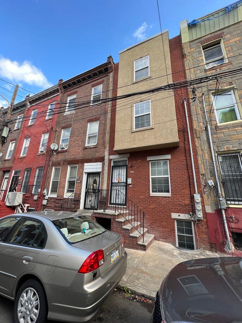 Philadelphia Apartment: 2219 N Camac St