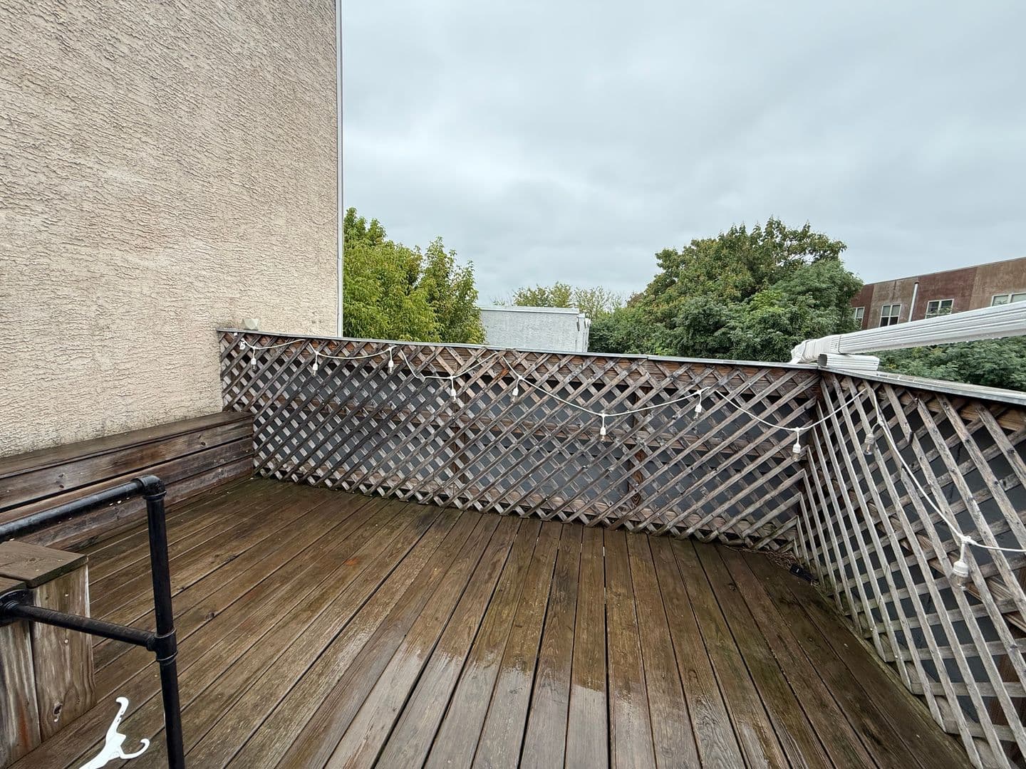 Philadelphia Apartment: 1533 Cecil B Moore Ave