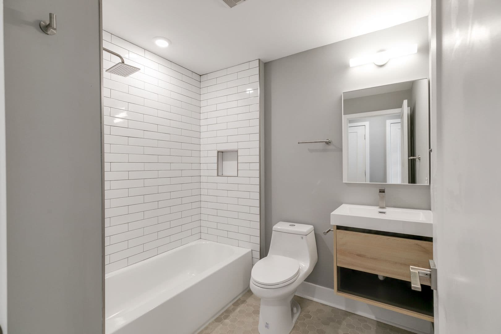 Philadelphia Apartment: 2415 Cecil B Moore Ave