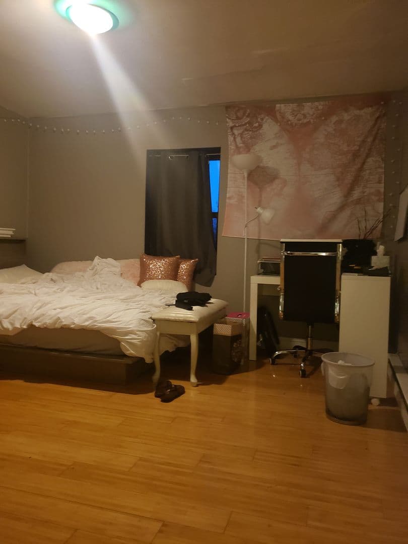 Philadelphia Apartment: 1527 Cecil B Moore Ave