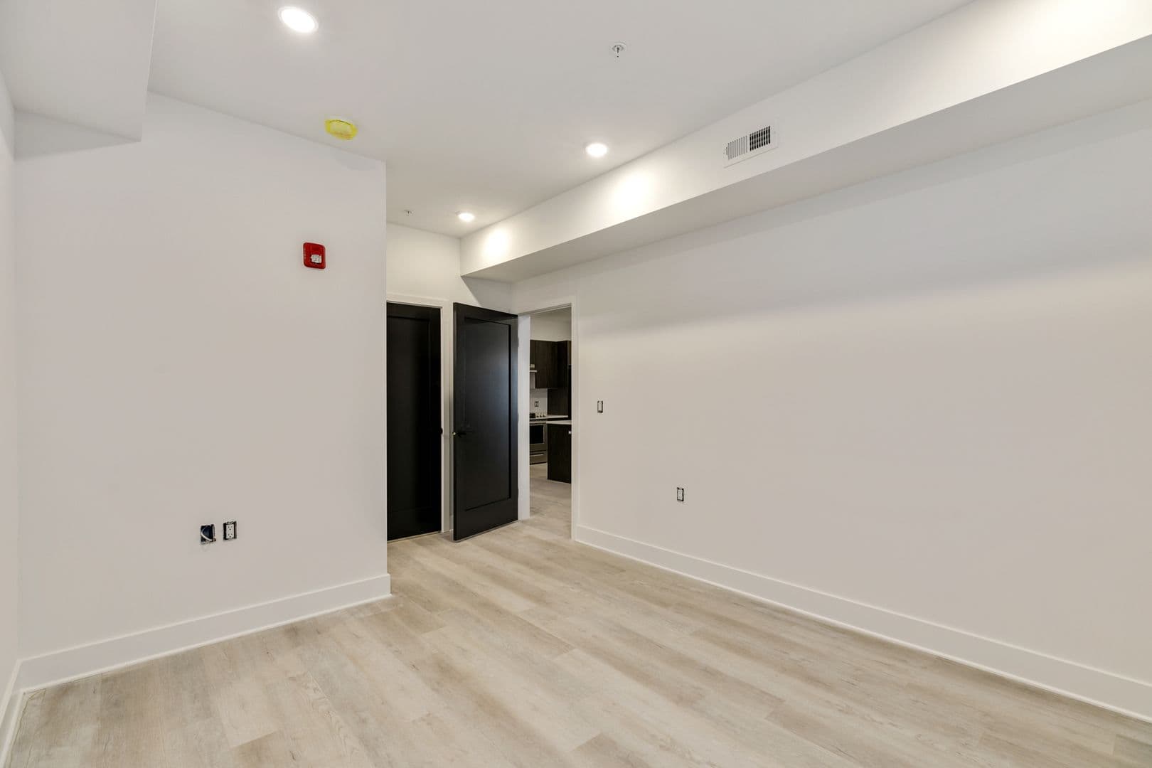 Philadelphia Apartment: 3051 Richmond St