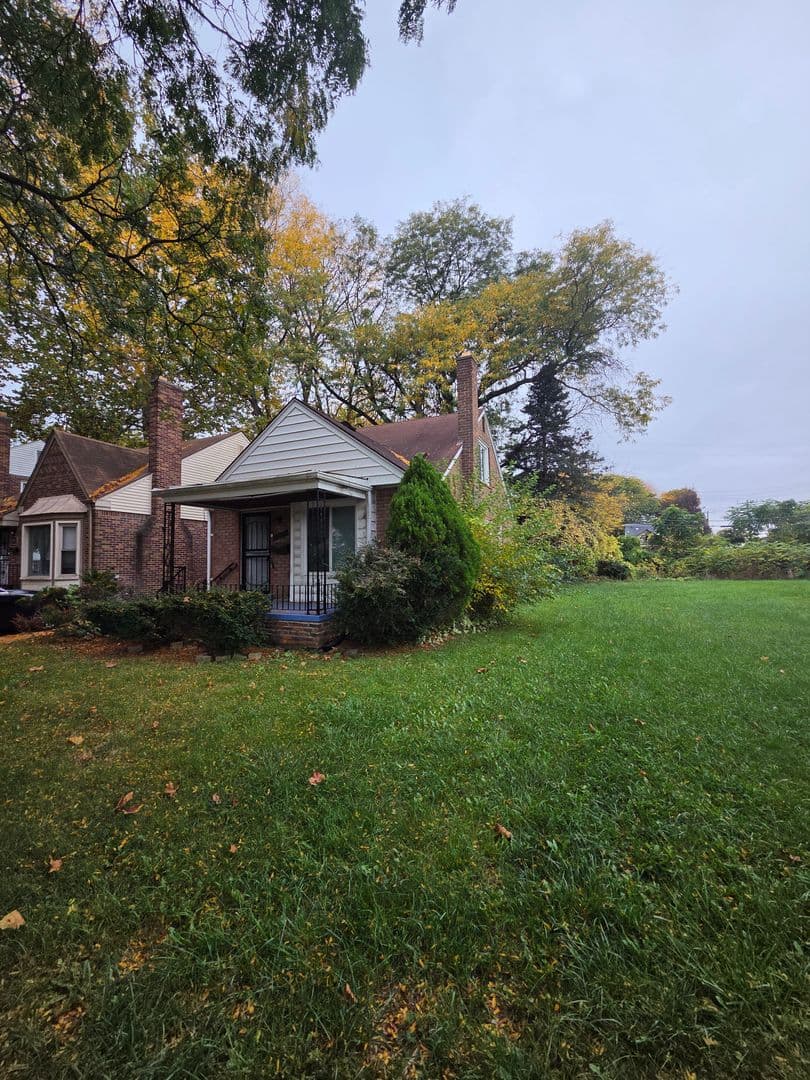 Detroit House: 11415 Bramell