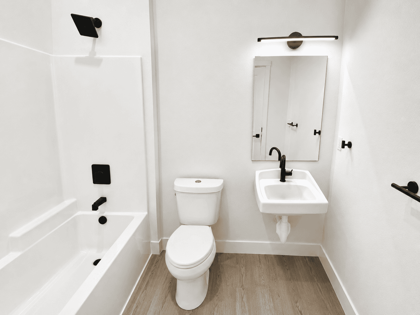 Portland Apartment: 2465 NE Alberta St.