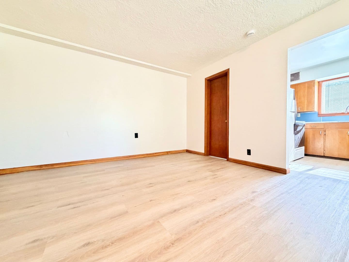 Portland Apartment: 3814-20 SE Francis Street