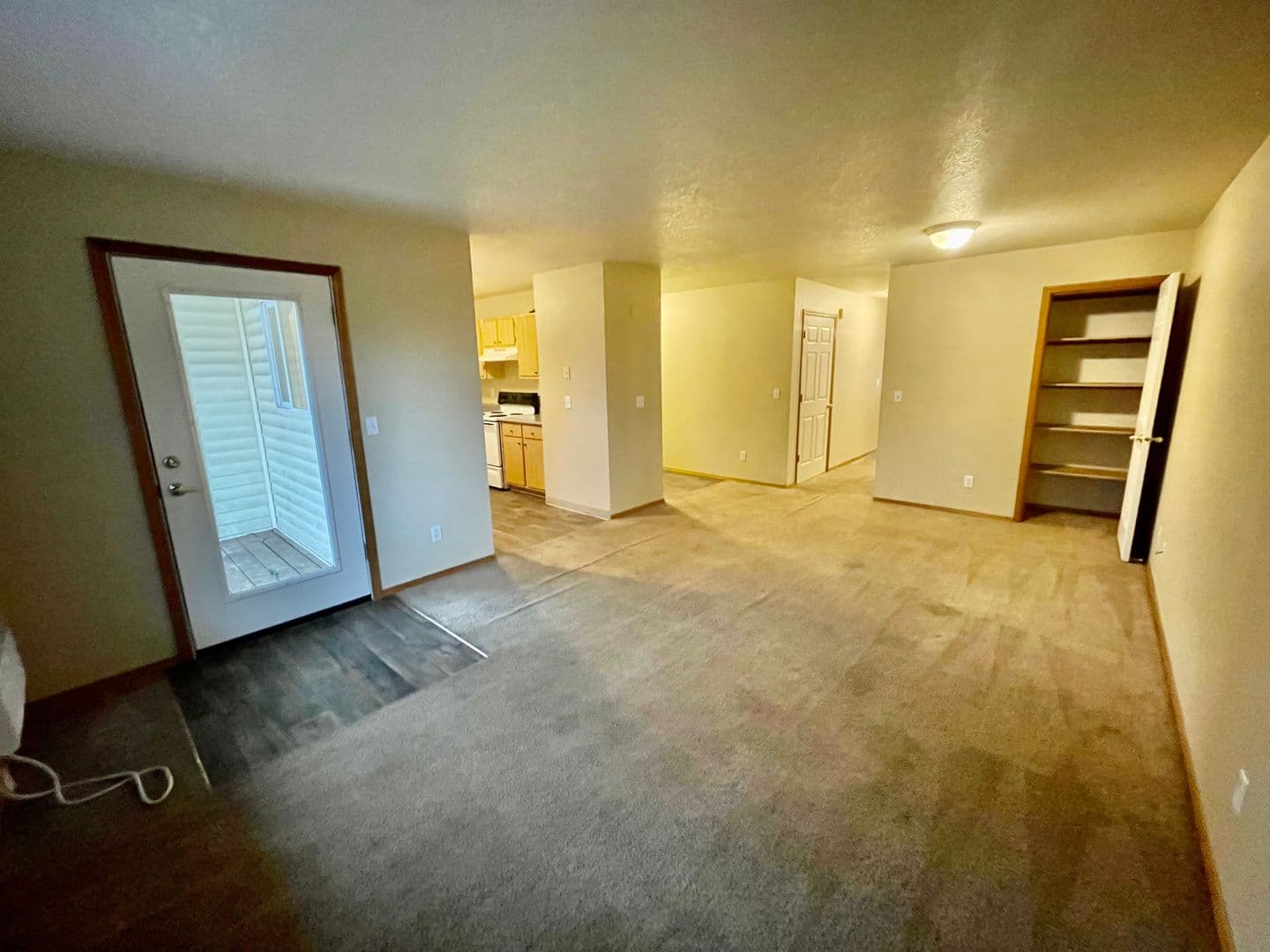Portland Apartment: 3410-3414 SE 143rd Ave