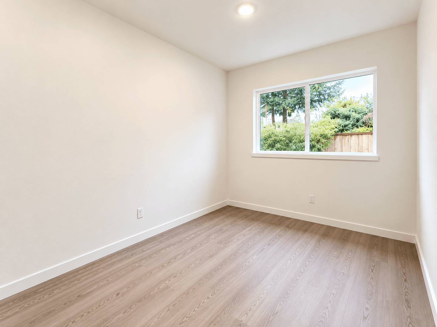 Portland Apartment: 232 NE 61st Ave.