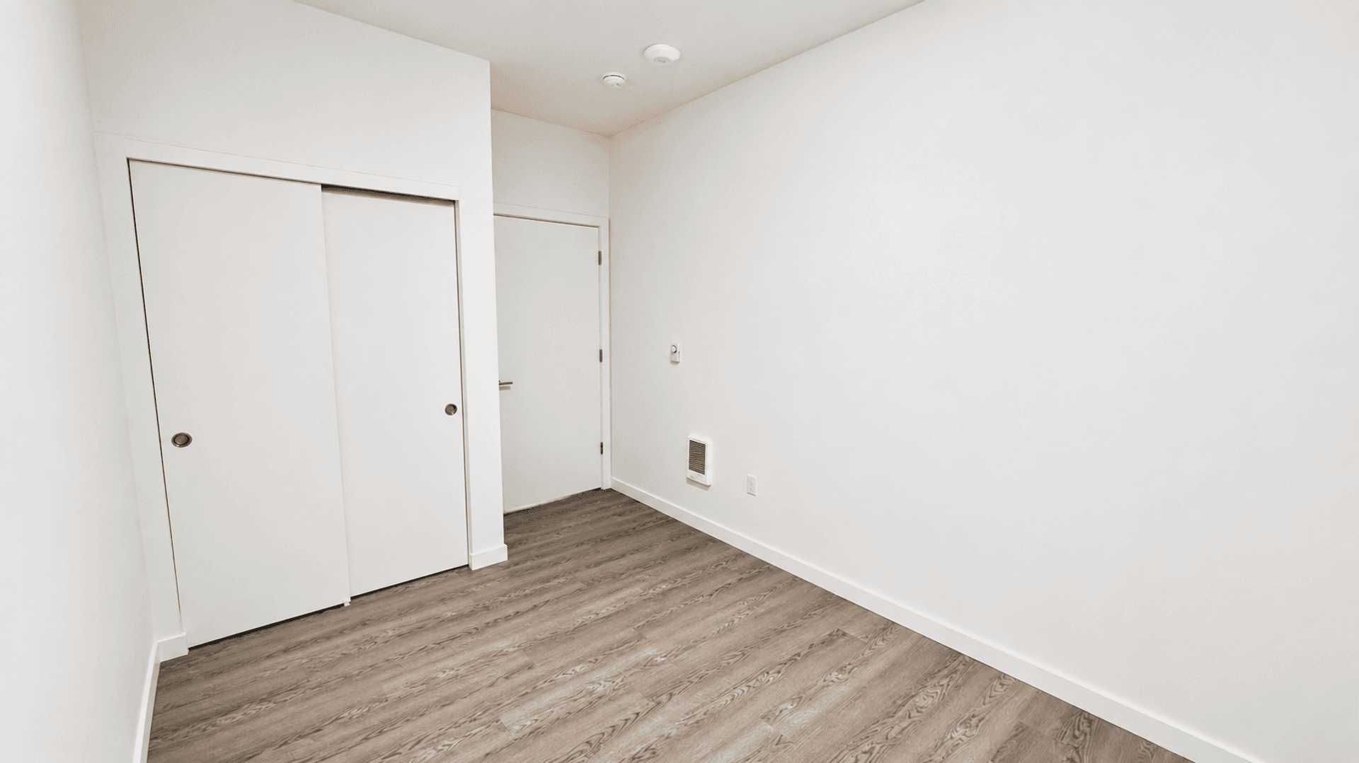 Portland Apartment: 232 NE 61st Ave.