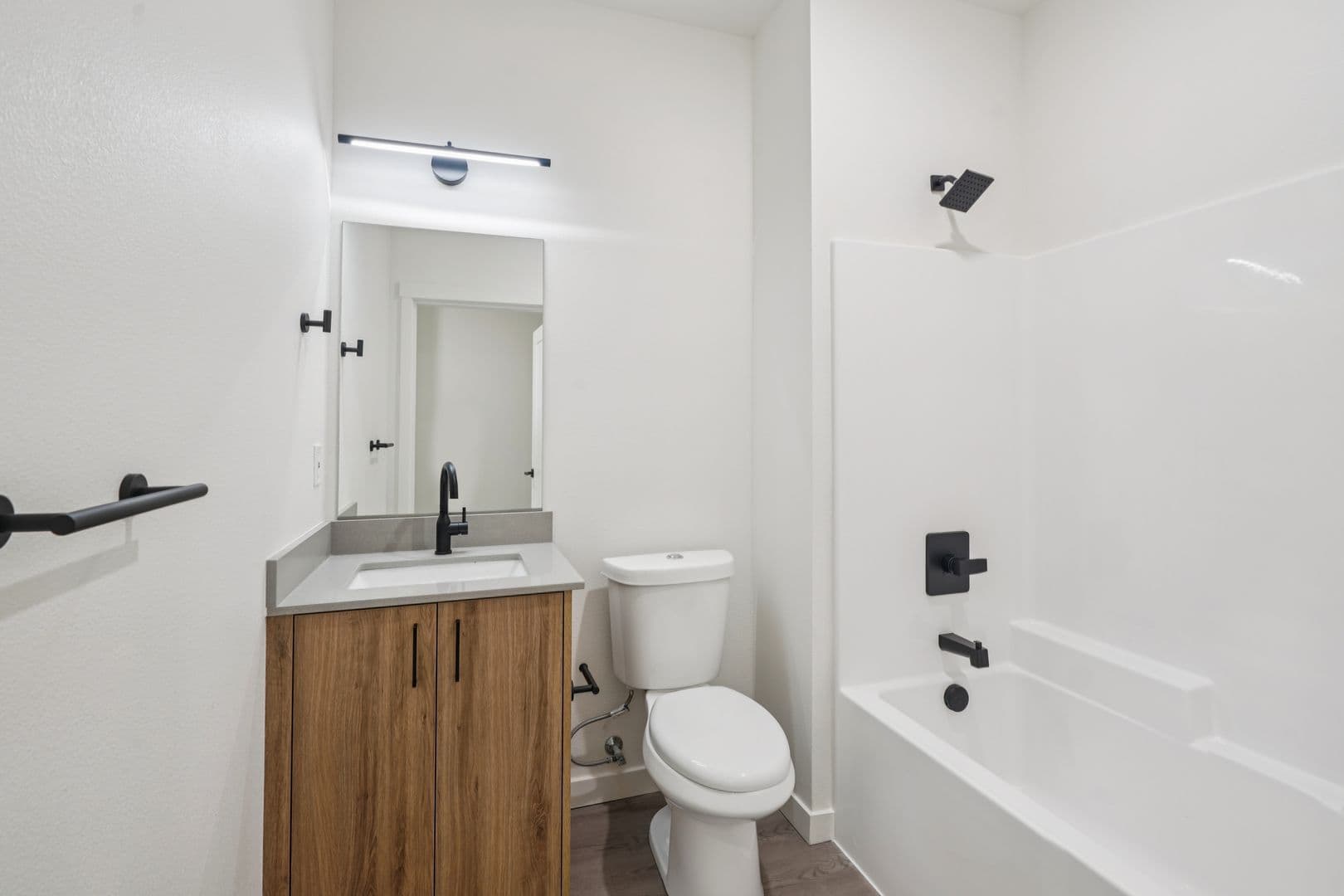 Portland Apartment: 2465 NE Alberta St.