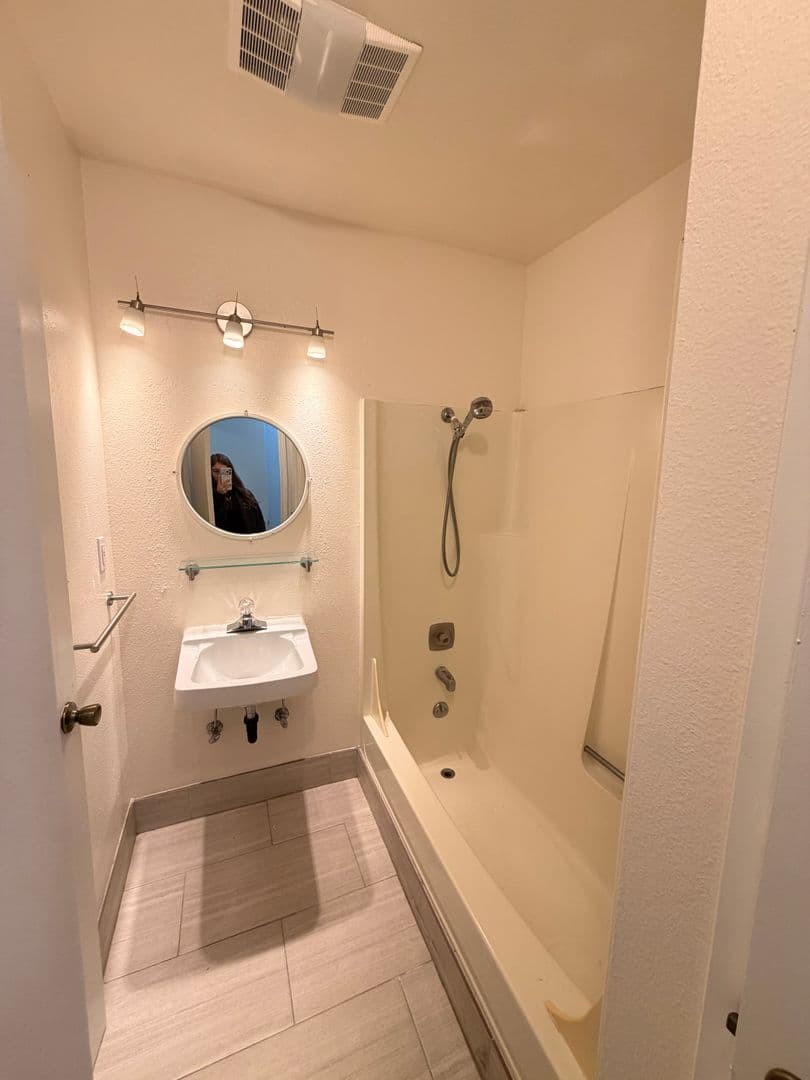 Beaverton Condo: 12078 SW Conestoga Drive
