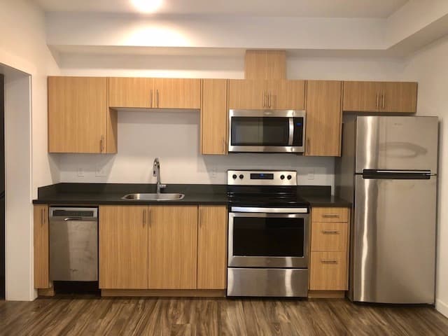 Portland Apartment: 9525 N. Lombard St.