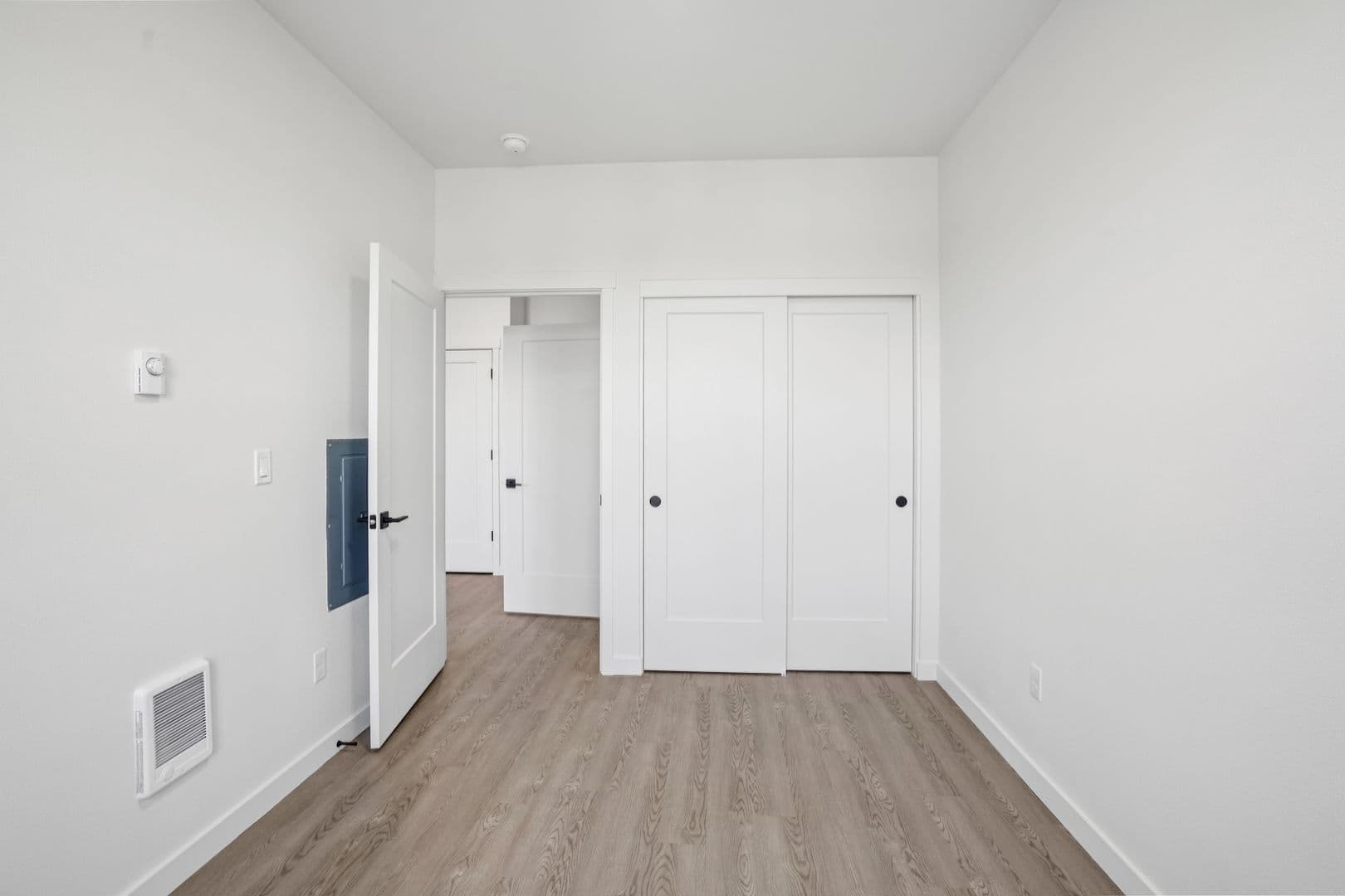 Portland Apartment: 2465 NE Alberta St.
