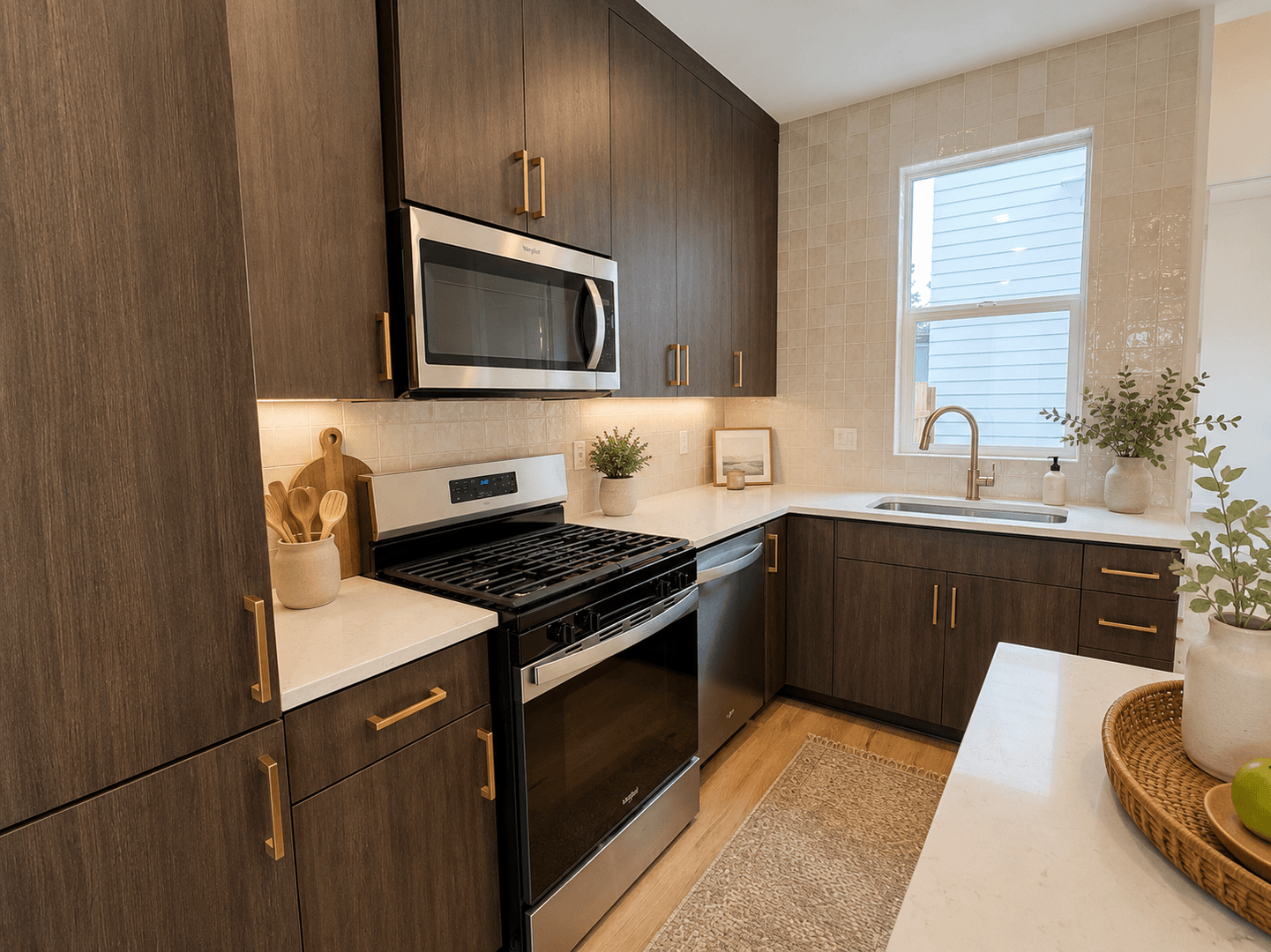 Portland Apartment: 11580 SW 47th Ave.