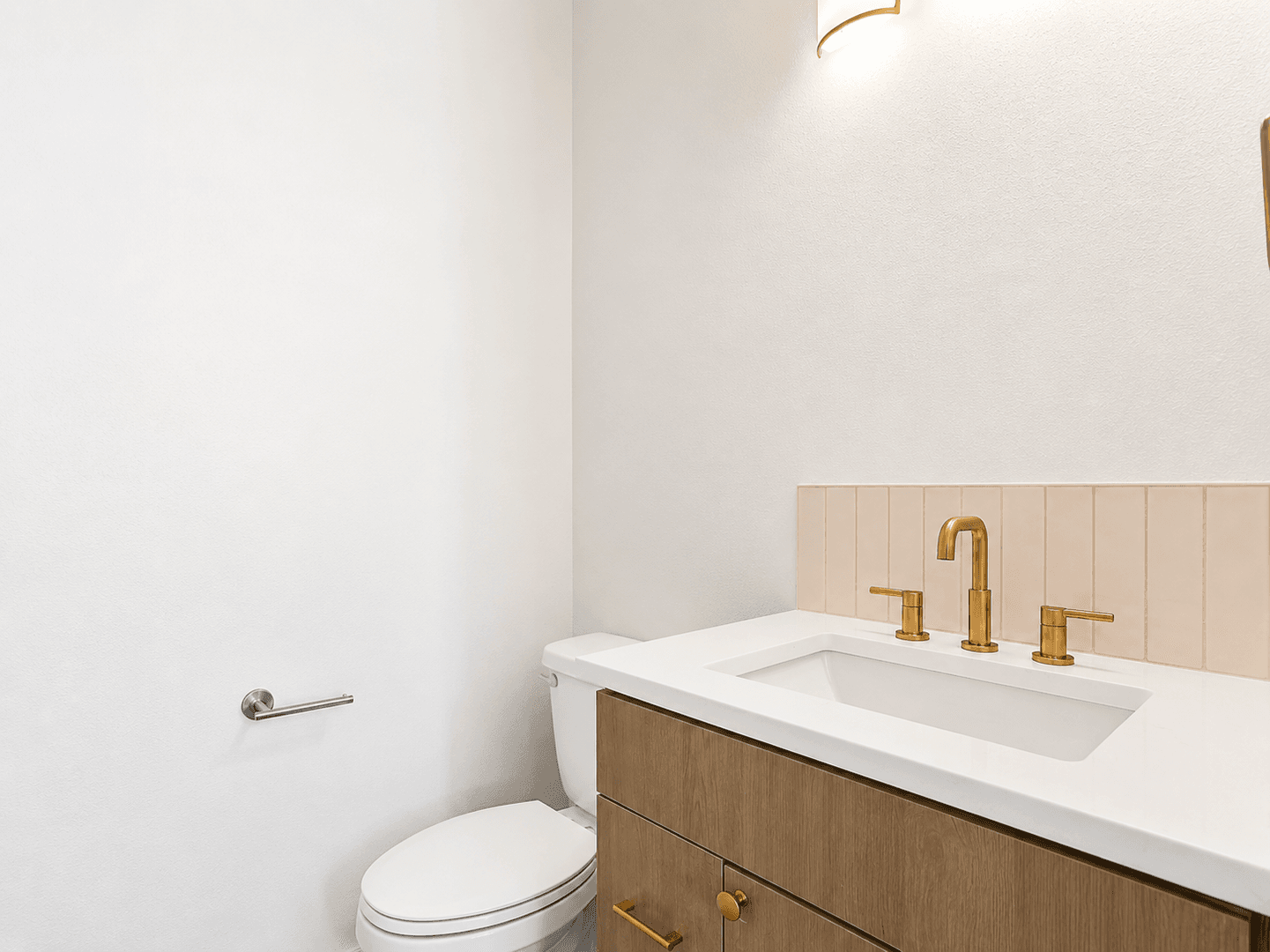 Portland Apartment: 5131-5135 SE Morrison St.