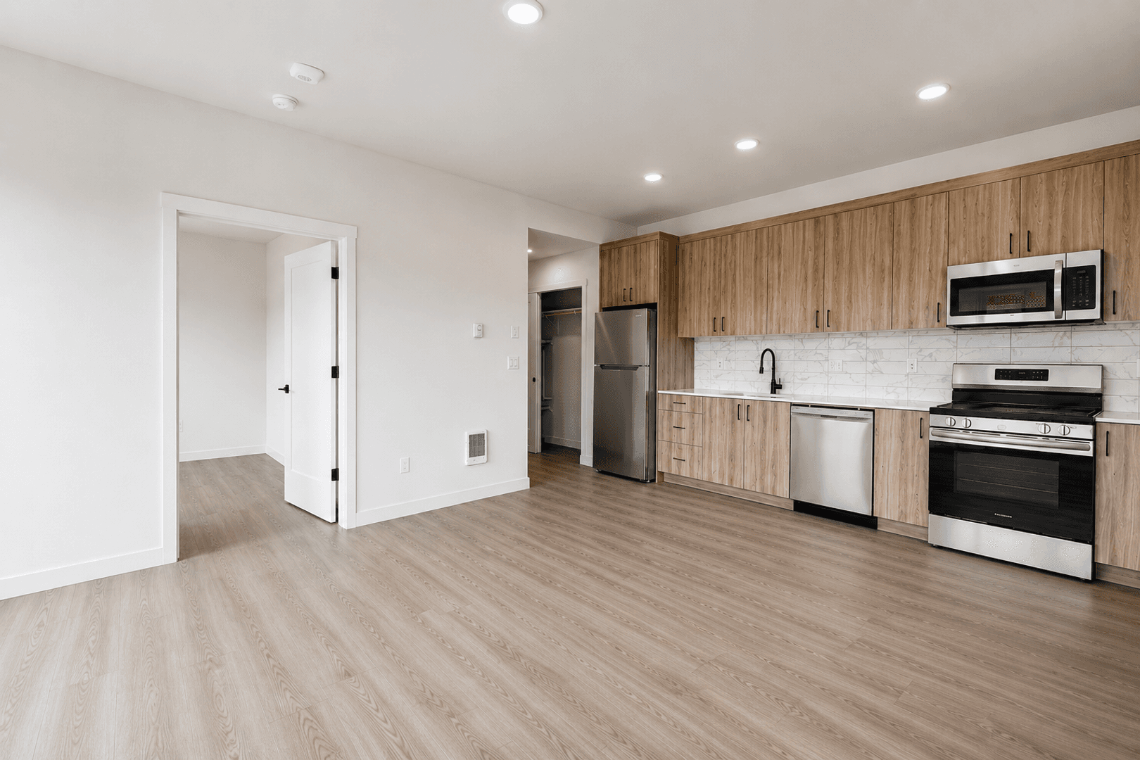 Portland Apartment: 2465 NE Alberta St.