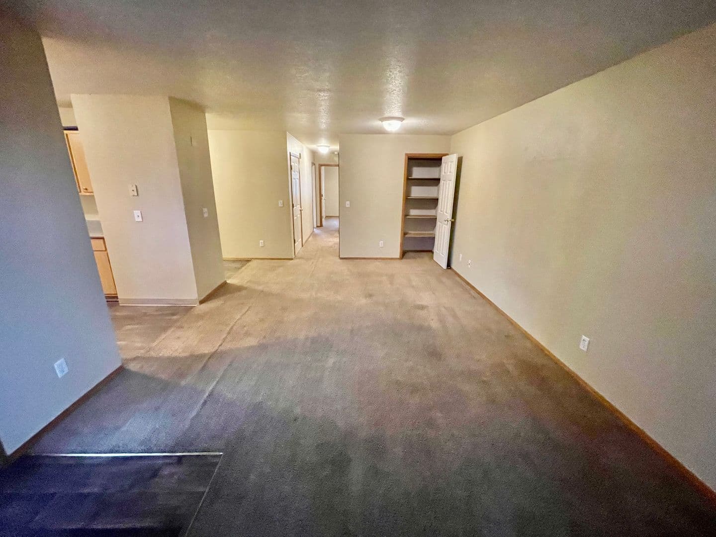 Portland Apartment: 3410-3414 SE 143rd Ave