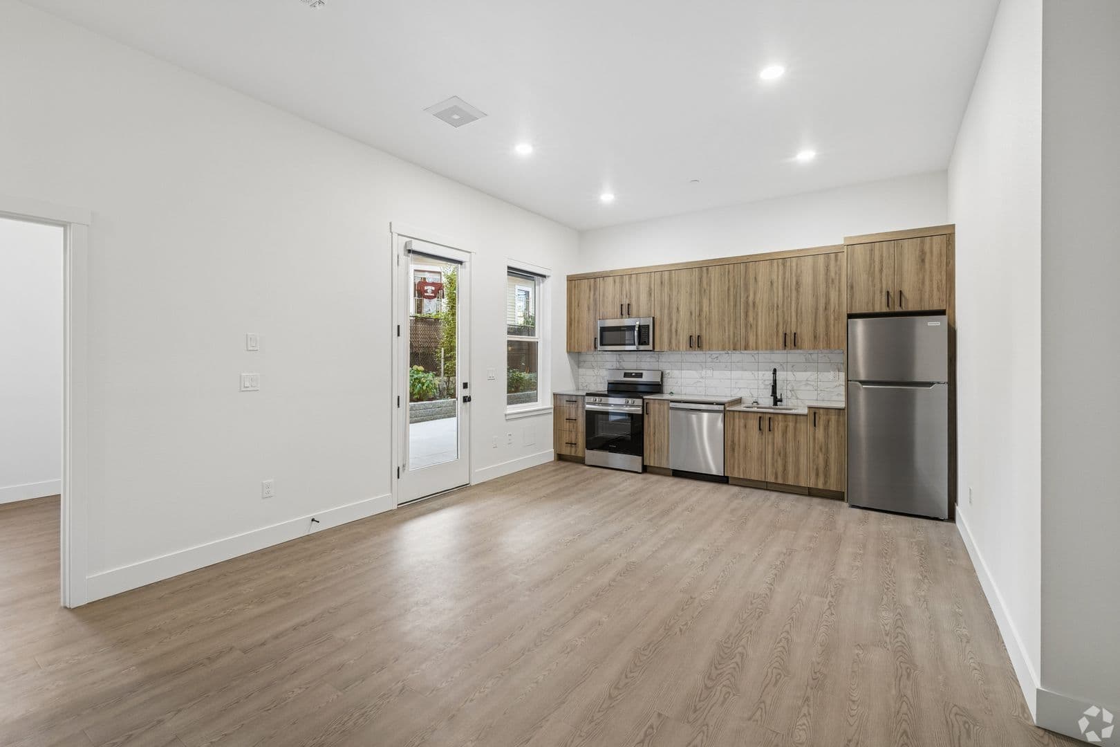 Portland Apartment: 2465 NE Alberta St.