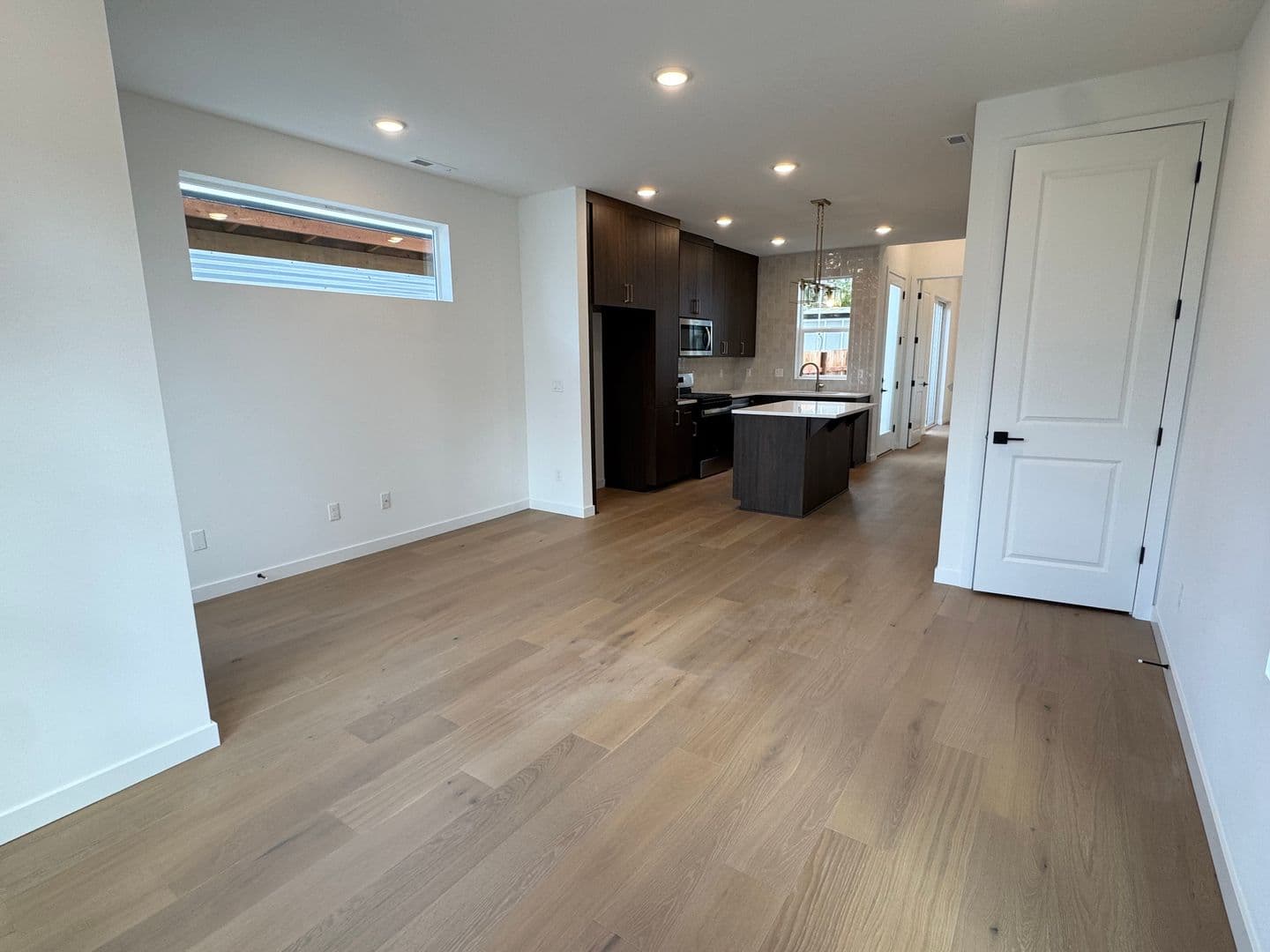 Portland Apartment: 11580 SW 47th Ave.