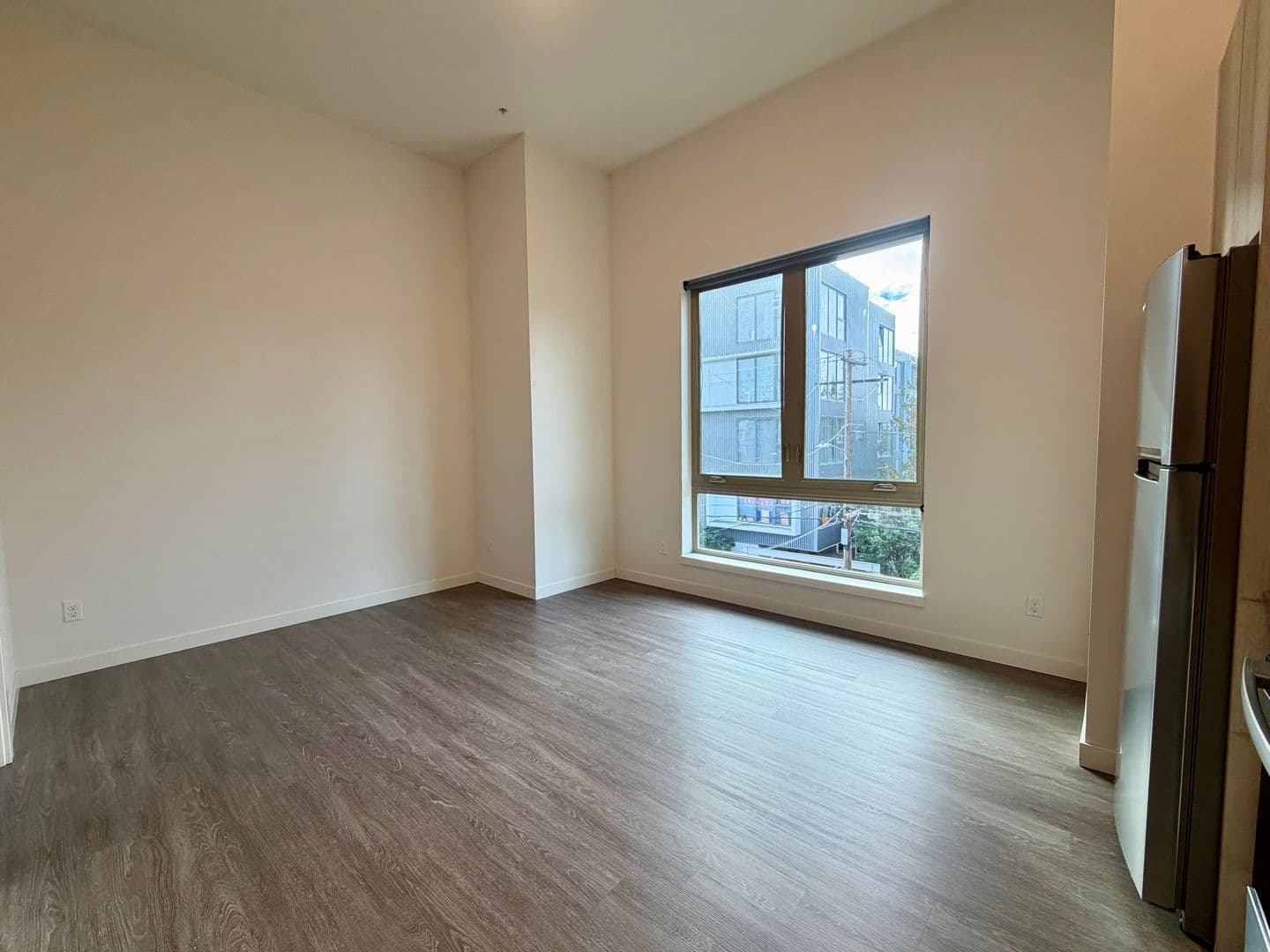 Portland Apartment: 1525 N Webster St.