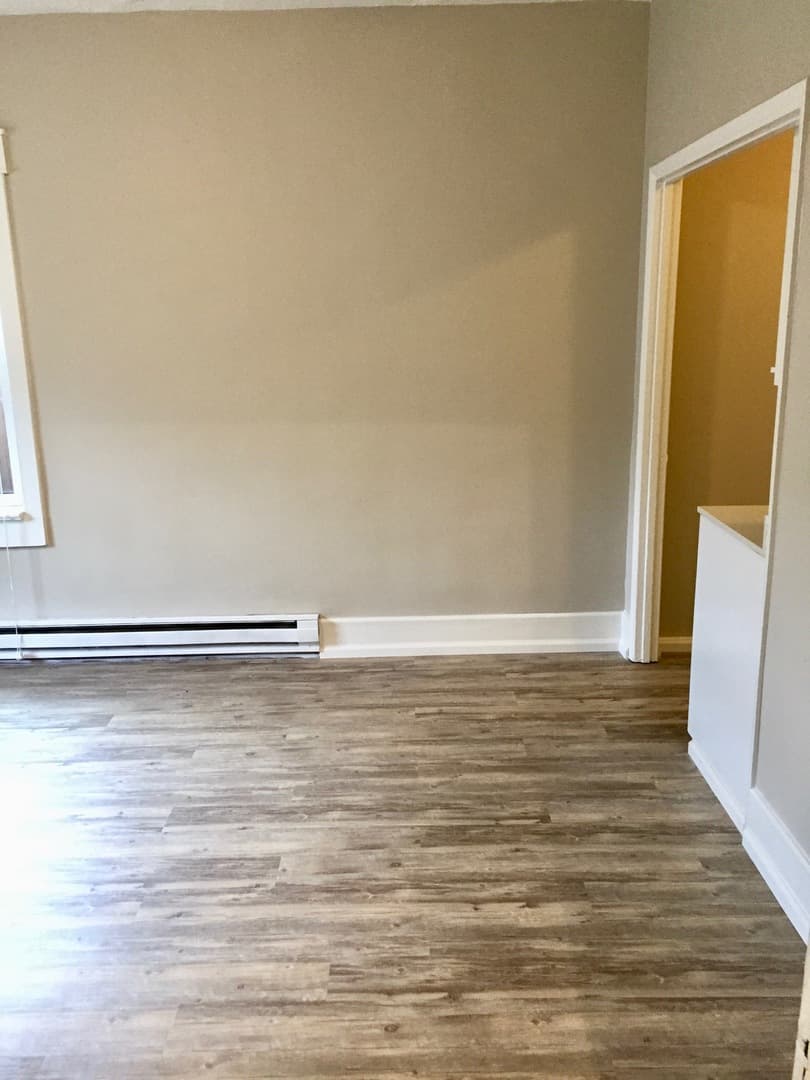 Portland Apartment: 1942 NW Pettygrove St.