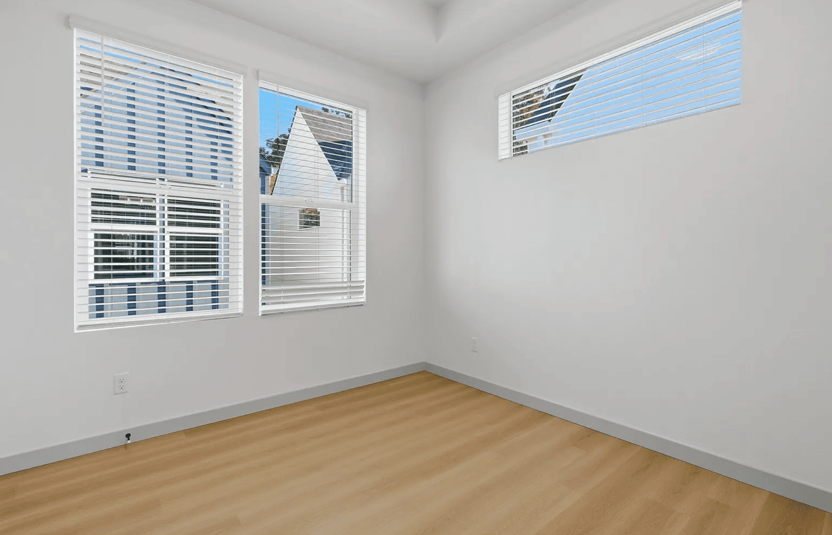 Portland Apartment: 7057 SE 60th Ave.