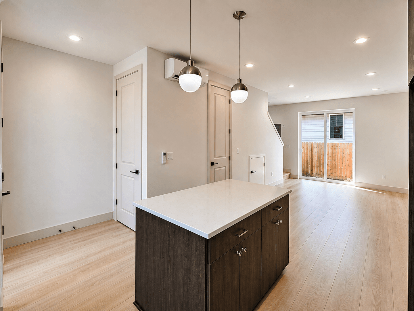 Portland Apartment: 7819-7825 SE Tolman St.