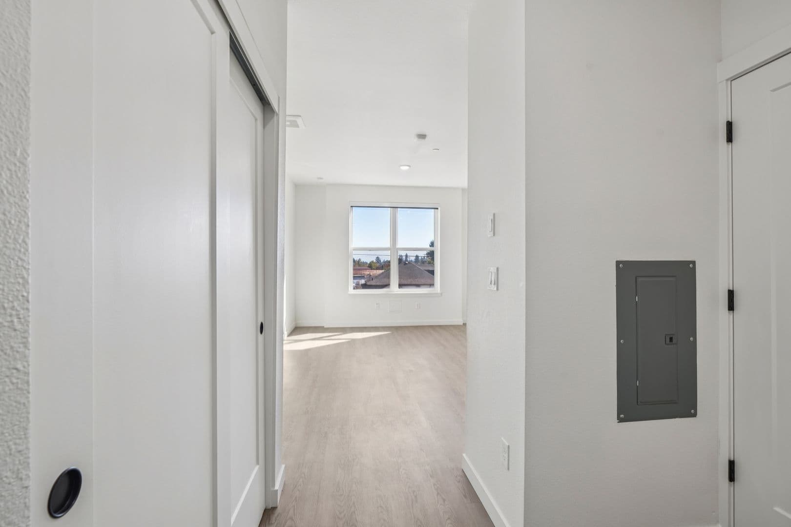 Portland Apartment: 2465 NE Alberta St.