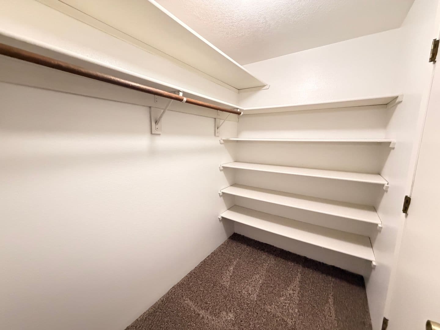 Lake Oswego Apartment: 6951-6957 SW Montauk Circle