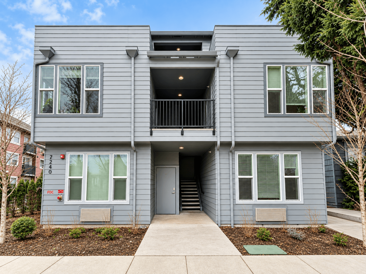 Portland Apartment: 7240 N Saint Louis Avenue