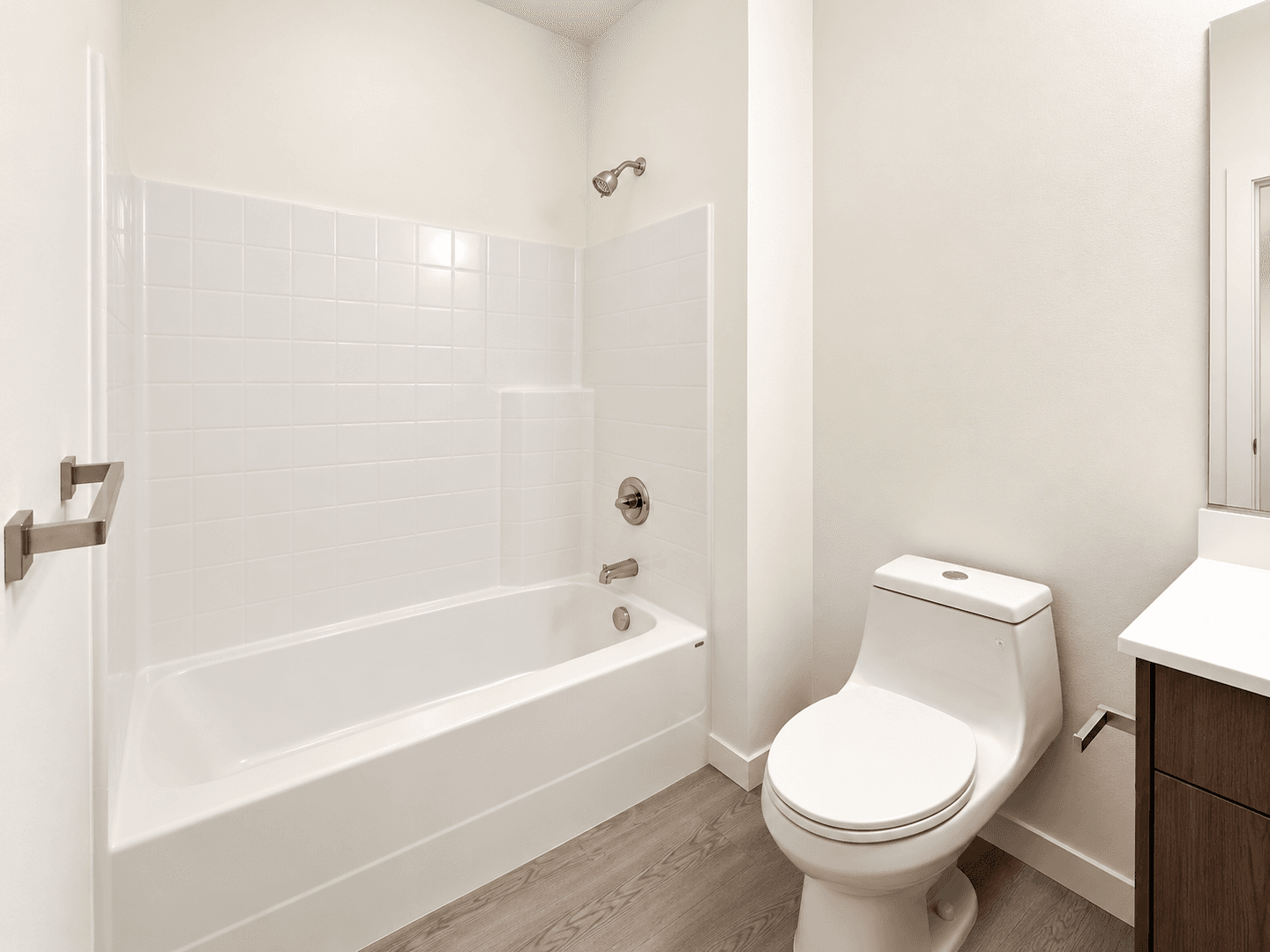 Portland Apartment: 232 NE 61st Ave.