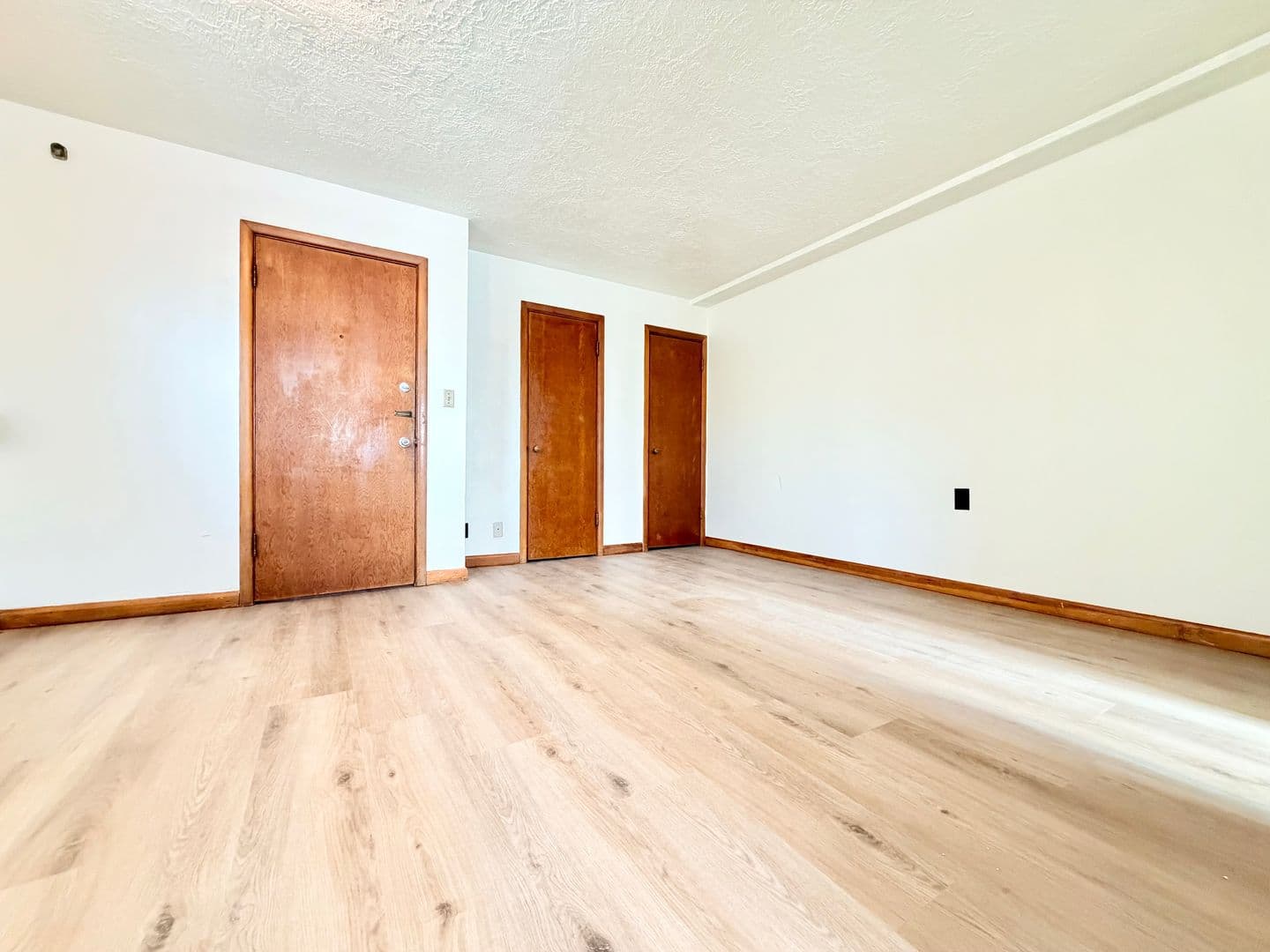 Portland Apartment: 3814-20 SE Francis Street