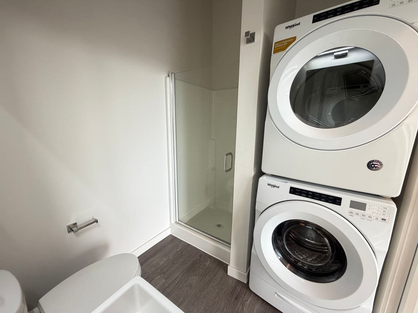Portland Apartment: 1525 N Webster St.