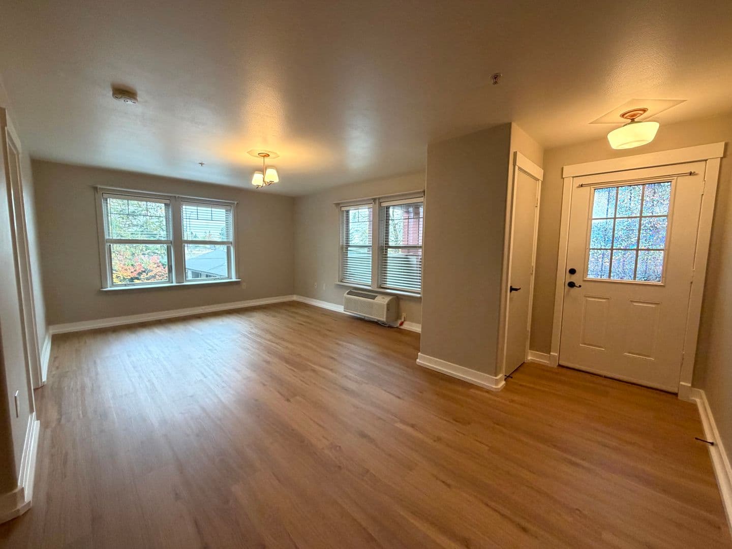Portland House: 9817 NE Irving St. #216